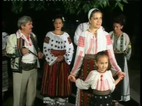 DARIA ANA-MARIA TRANDAFIR & IONELA ANDREEA TRANDAFIR