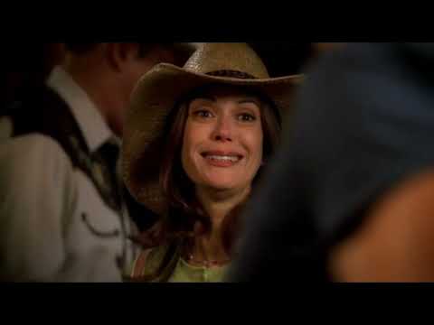 Edie And Susan Ride The Bull - Desperate Housewives 1x07 Scene