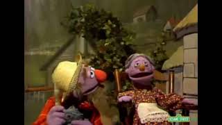 “There’s a Hole in My Bucket” - Sesame Street