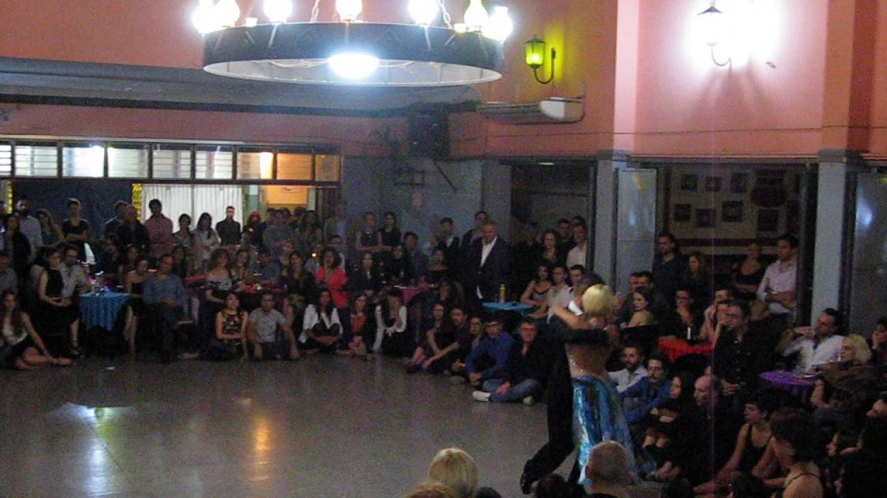 ALEJANDRA MANTIÑAN y DANILO MADDALENA en Viva La Pepa Milonga 2016 (2/4)