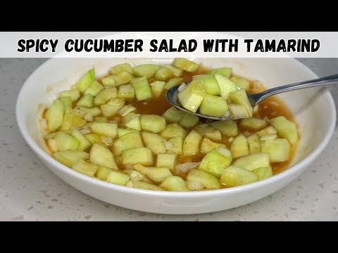 🇬🇳 African Street Food: Mind-Blowing Cucumber Tamarind Combo || Salade de Concombre au Tamarin