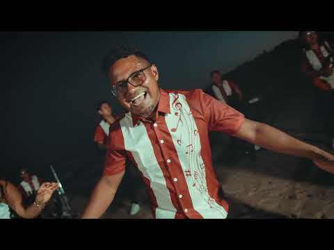 Los De La Doble MM - Son De Mar (Videoclip Oficial)