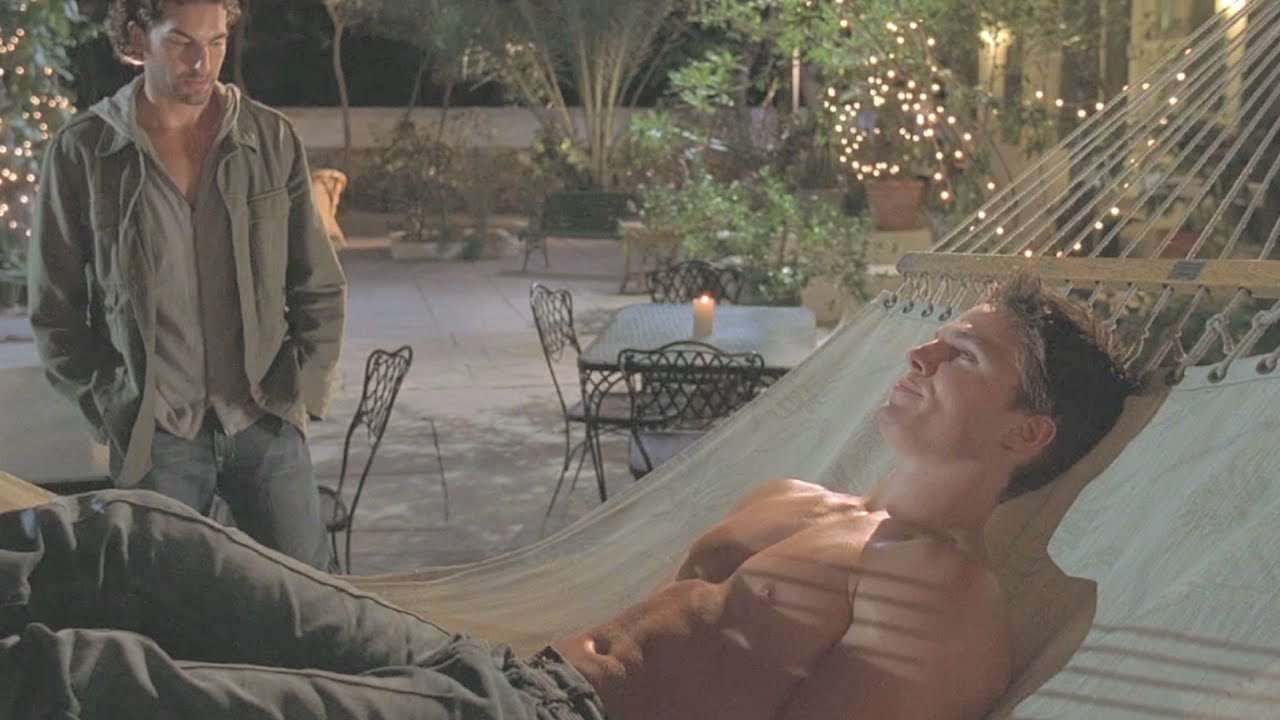 Here TV Dante's Cove: Stephen Amell & Charlie David (Clip)