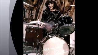 Karen Carpenter - Last one singing the blues