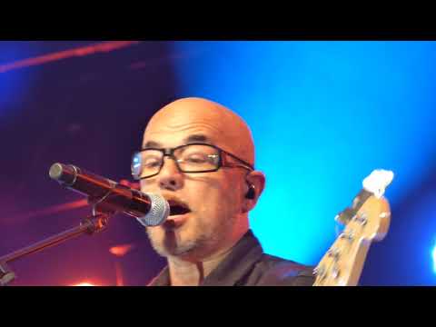 Chante La Rue Chante video