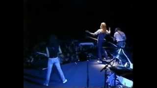 STATUS QUO - Hold You Back