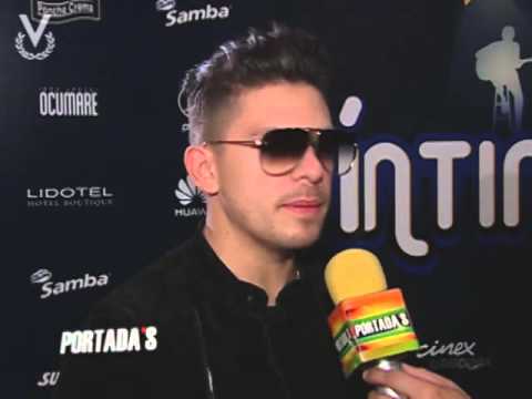 Oscarcito enamora a su público en concierto íntimo