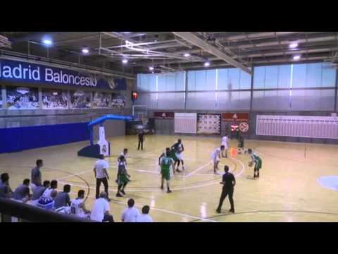 Liga EBA. Grupo B. Real Madrid-Fundación Globalcaja La Roda (60-61). 002.