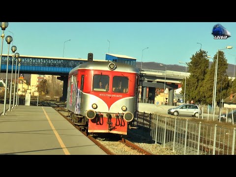 Automotoare MALAXA 900  77-0974-7 & 77-0915-0 Old DMUs in Gara Râmnicu Vâlcea Station 03 March 2021