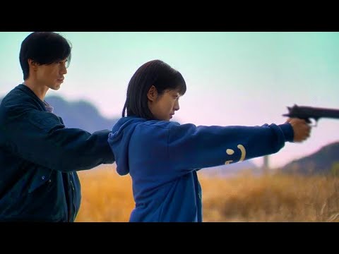 Mlada Žena Neočekivano Nasleđuje Čitav Arsenal Od Svojeg Strica