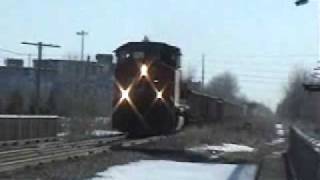 preview picture of video 'CN Rail 583 Nepean Beachburg Sub'