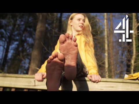 彼女の足の写真を販売してから数千を作る23歳を満たす｜How To Get Rich (Meet the 23 year old making thousands from selling pictures of her feet | How To Get Rich)