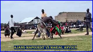 Download lagu Ajang-mapourdit (Jonglei) Vs Marial Anyuon (lake) South Sudanese wrestling mp3