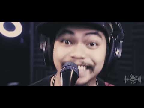 Grin Department performing Miss U
