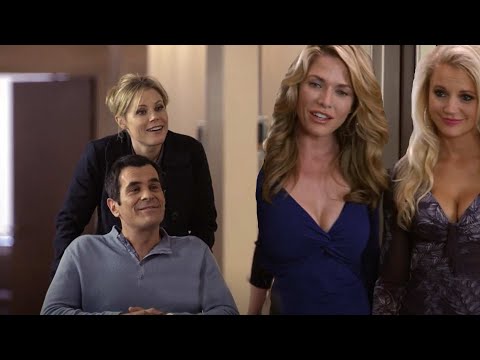 Modern Family | Phil is caught flirting at the hospital and helping hot woman by Claire in season 1