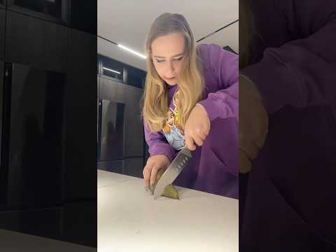 Аня не заметит…