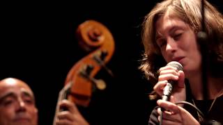 Download lagu 2016 O barquinho ÈLIA BASTIDA & JOAN CHAMORRO QUARTET & ENRIQUE OLIVER mp3 Download lagu 2016 O barquinho ÈLIA BASTIDA & JOAN CHAMORRO QUARTET & ENRIQUE OLIVER mp3