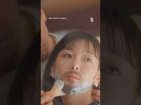 we won’t explain this scene. go watch #WelcometoWaikiki #Netflix #Humor