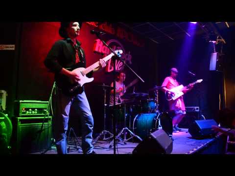 Chiki liki tu-a - Štrbské pleso @ Apollo music club 2013