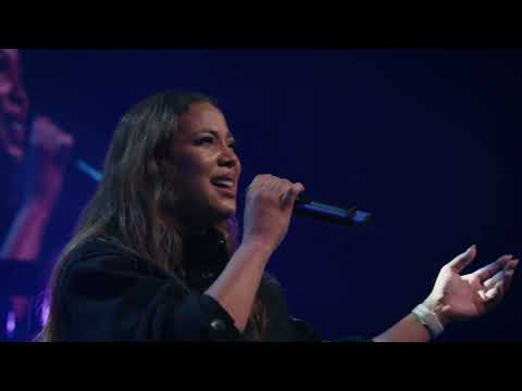 Ministração Poderosa - Eleve Conference 2023 - Sarah Oliveira