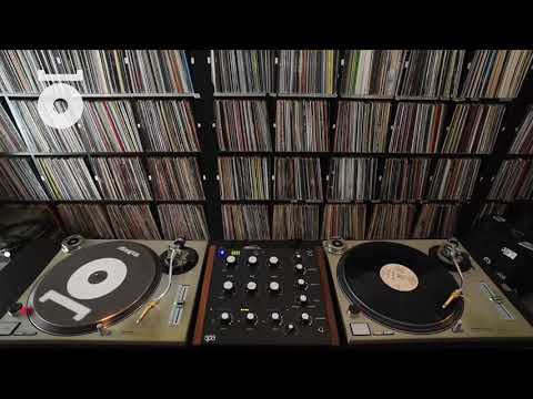 180 GR DIGGER: Earth People - Dance (Headquarter)