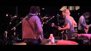 Broken Social Scene - Meet Me in the Basement