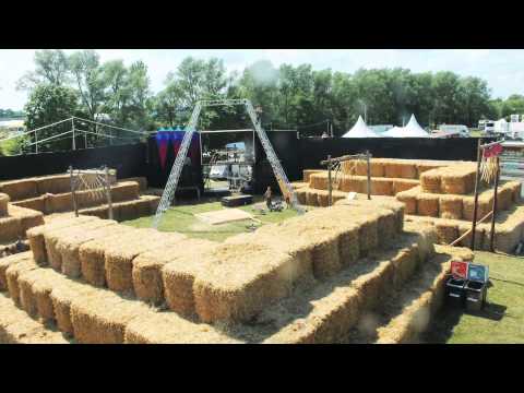 Bearded Kitten's Colosillyum at The Secret Garden Party 2013