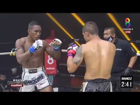 Muay thai Brasil x Tailândia - Muaythai com luvas de MMA! Victor Almeida P.F.C. Vs Rambo Hard Core