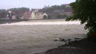 preview picture of video 'Der Lech in Landsberg am 02. Juni 2013 gegen 14:50 nachmittags'