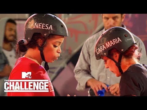Cara Maria vs. Aneesa Pole Wrestling BATTLE | The Challenge: Battle Of The Bloodlines