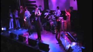 BBBCB plays "B movie box car blues"