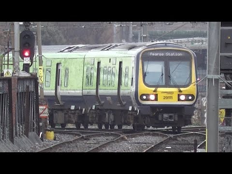 IE 29000 Class DMU Train number 29111 - Connolly Station, Dublin