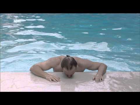 Bjarne Mädel (Tatortreiniger) als NDR-Walross "Antje"