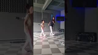 Download lagu Meg & Dia - Monster | TkTok Shuffle Dance Challenge mp3