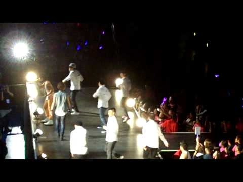 SMTown Concert in LA 2010 -12/17- SHINee, Super Junior