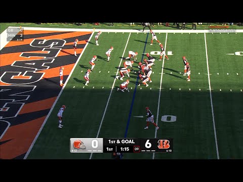 Devin Bush picks off Joe Burrow and takes it to the house!