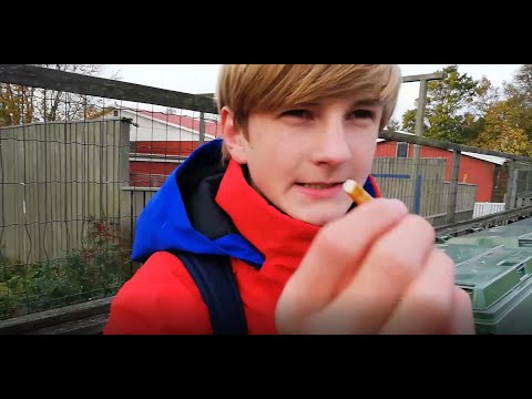 Giver smøger til børnehavebørn!! (GONE VIOLENT)