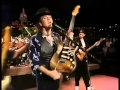 Stevie Ray Vaughan S Roadie Change The Guitar During The Show