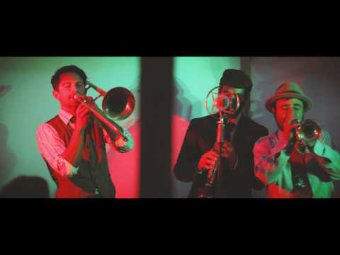 CALIFORNIA FEETWARMERS (LIVE) - RATHMULLAN HOUSE - EARAGAIL ARTS FESTIVAL 2017