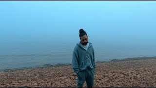 Walk Out That Door Lyrics English Translation