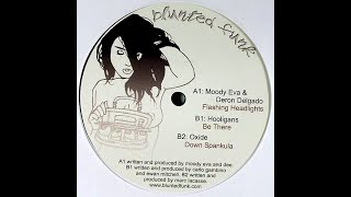 Moody Eva & Deron Delgado – Flashing Headlights
