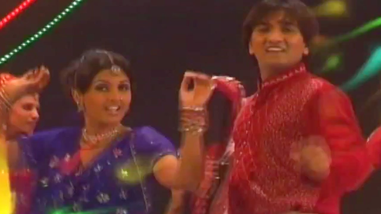 Hu Tau Gayee Tee Mele Lyrics | Garba Raas (Album)