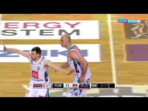 AIR SZEWC! Szewczyk wsadza nad obrońcą! #EnergaBasketLiga #PLKPL