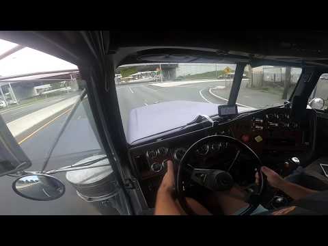 Freightliner classic xl Detroit 60 series, 13 speed Eaton fuller ride along. Shifting, exhaust, jake