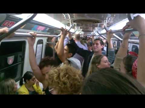 Ay che Gorila! mira que distintos somos! - La Cámpora Palermo - Copando el subte