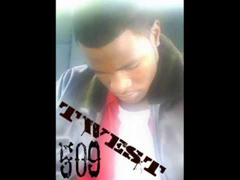 twest zo trigga-IM RAW (feat.merv,zo lyrikko,mr zoe pound)