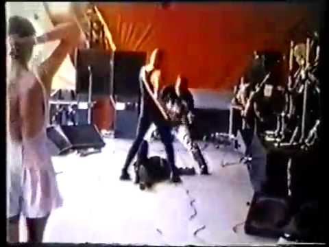 Goodbye Mr. Mackenzie - Working on the Shoo-fly