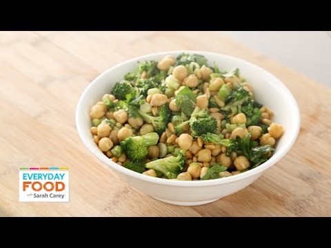 download lagu mp3 mp4 Broccoli Chickpea Salad, download lagu Broccoli Chickpea Salad gratis, unduh video klip Broccoli Chickpea Salad