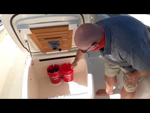 2024 Boston Whaler 330 Outrage