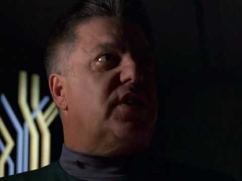 Star Trek Voyager, Relativity. 2 of 4. Crazy saboteur stopped by Janeway and Seven.